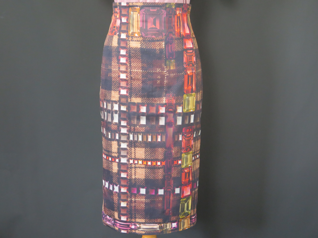 Schnittabnahme von Kleidungsstücken