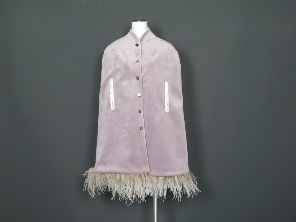 schnittzeichenkurs,poncho,cape,nähen für anfänger,modisches Must-Have,E-Learning-Kurs,Kleidungsstück,Herbst Winter Saison 23/24,Accessoire,Modeakademie,Strickstoff,Leinenstoff,Baumwolle,Fashionistas