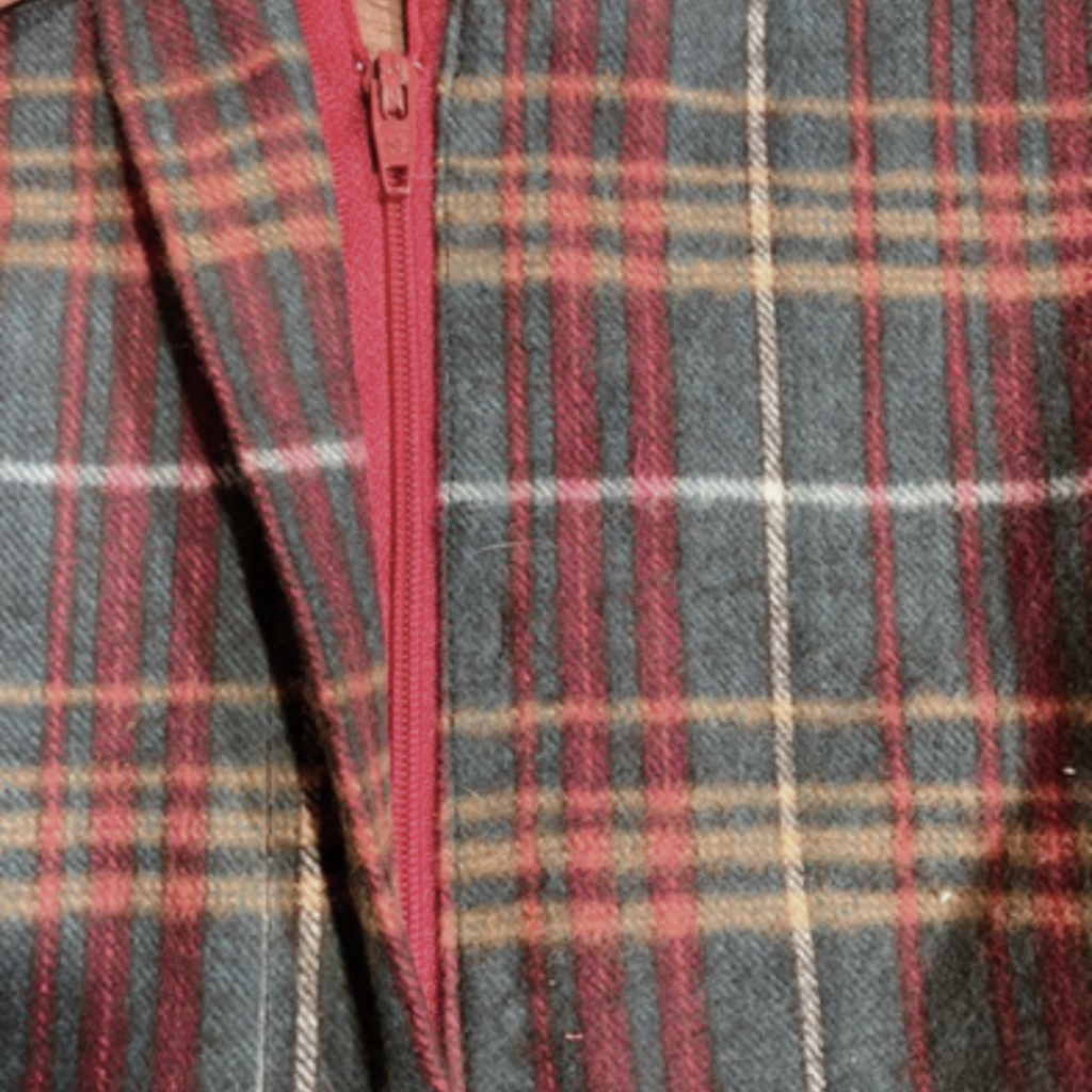 Abb. 15 - Fertig eingenähter Zipp. Wer möchte kann noch ein Untertritt unter die linke Seite dran nähen.