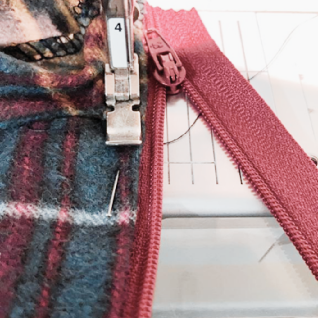 Abb. 4 - Diese Naht nähe ich ganz zum Schluss
erneut für den Untertritt